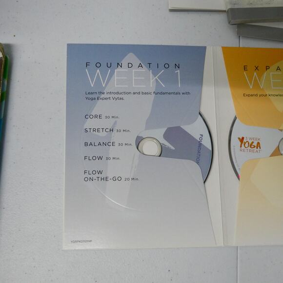 BEACHBODY 3 WEEK YOGA RETREAT 4 DISCS + RECIPES TRACKER/QUIK START/CALENDAR - Picture 7 of 11